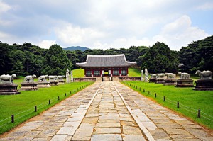 Die königlichen Grabanlagen des Gojong Die königlichen Grabanlagen des Gojong
