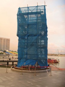 Der Merlion mit Rüstung