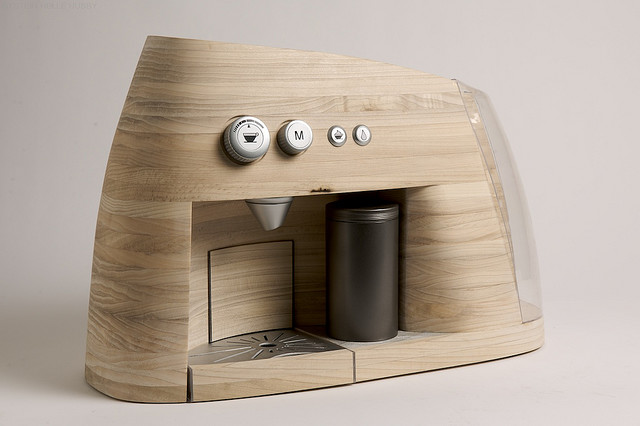 Espressomaschine aus Holz für mehr Harmonie in der Küche