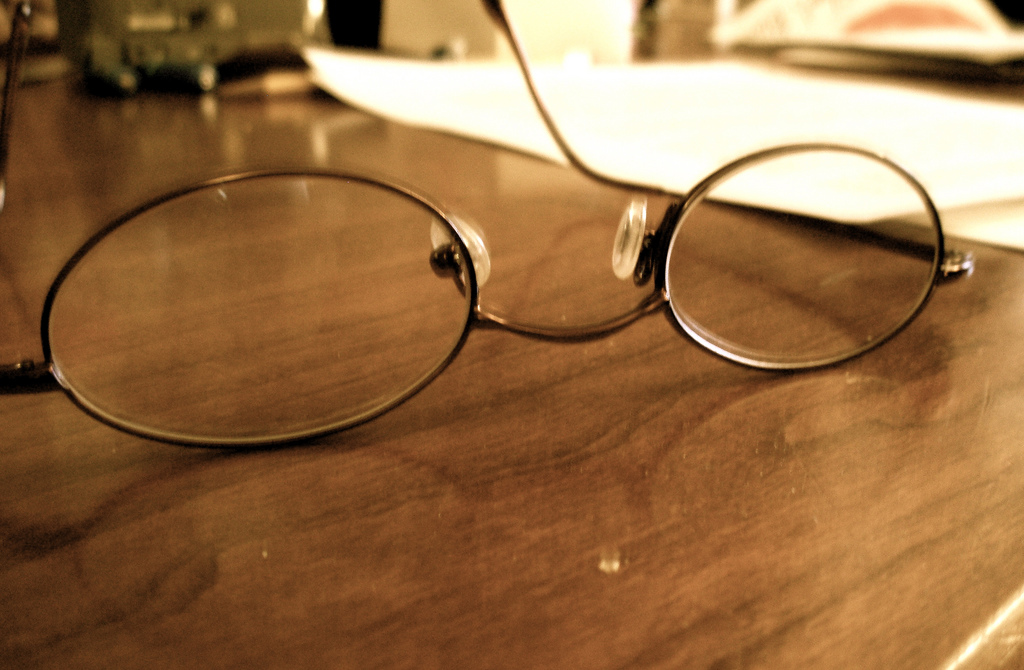 Metallfassungen bei Brillen können Elektrosmog verstärken