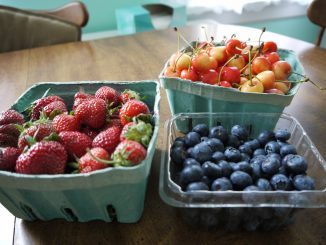 Obst isst man am besten, wenn sie gerade Saison hat. Foto (C) SophieSchieli / flickr CC BY 2.0