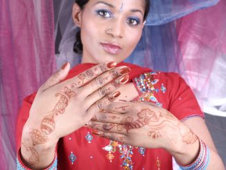 Indische Bemalungen mit Henna sind völlig harmlos, aber nicht für den Alltag gedacht. Foto (C) Bhakti Henna / Flickr CC BY 2.0