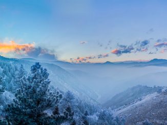 Rau aber schön: Winterlandschaft von oben. Foto (C) Zach Dischner / flickr / CC BY 2.0