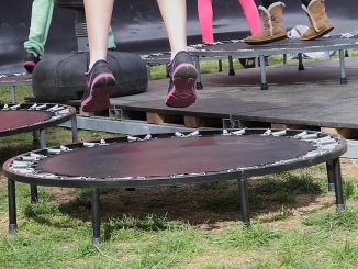 Trampolinspringen ist gut für das Lymphsystem, Foto: zeevveez / flickr CC BY 2.0