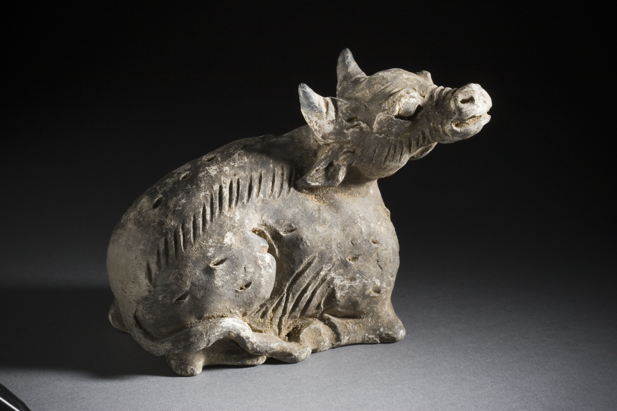 Büffel - Chinesisches Tierkreiszeichen, Skulptur aus der Yuan Dynastie, China, 1279-1368